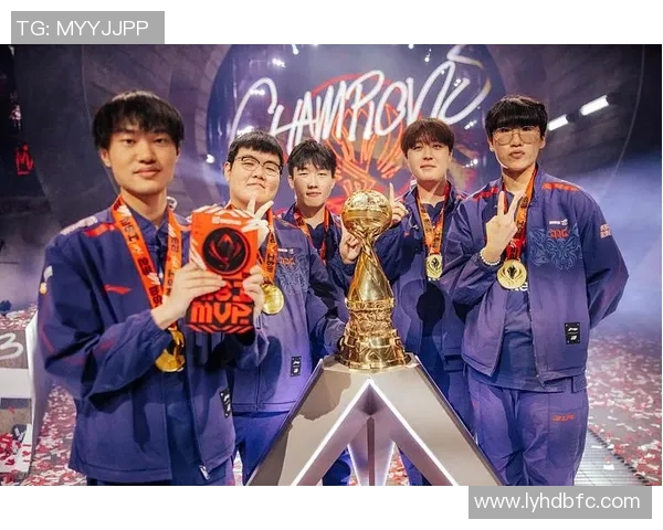 CSGO热议聚焦JDG战队比赛速度引发的争议与讨论