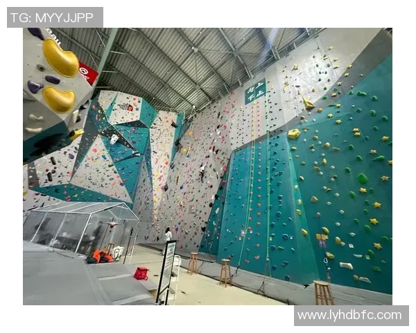 上海攀岩队在世界滑板锦标赛中以55分稳居积分榜首位